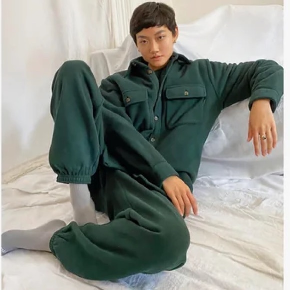 Aritzia TNA scarab dark green Virgil polar padded shirt jacket sz 2 preloved - Picture 9 of 13